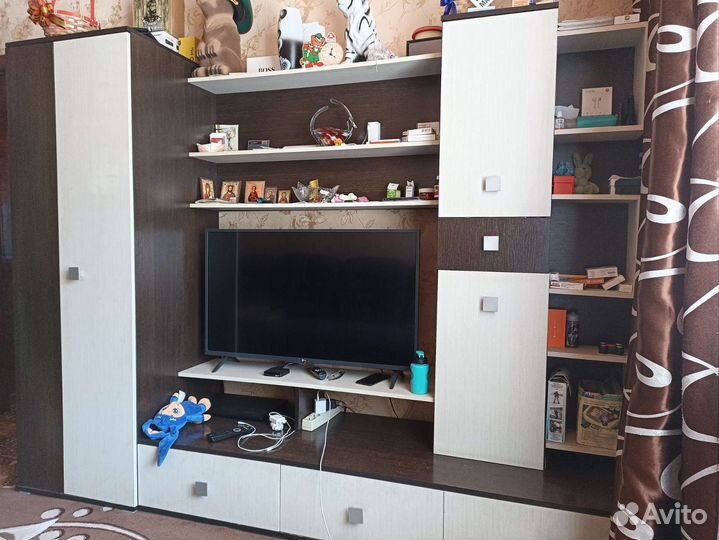 Стенка в гостиную