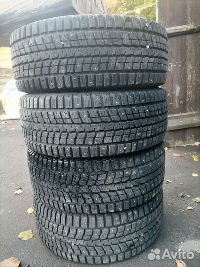 Dunlop SP Winter Ice 01 205/55 R16