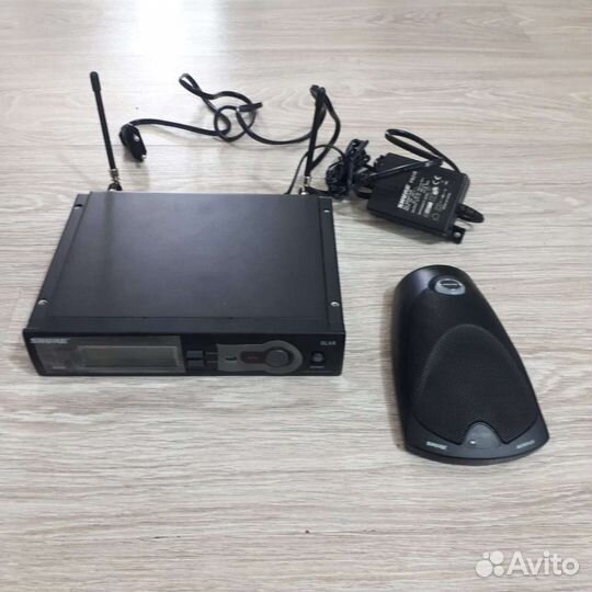 Настольный радиомикрофон Shure SLX