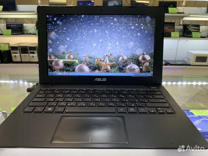 Нетбук Asus X200CA 11.6