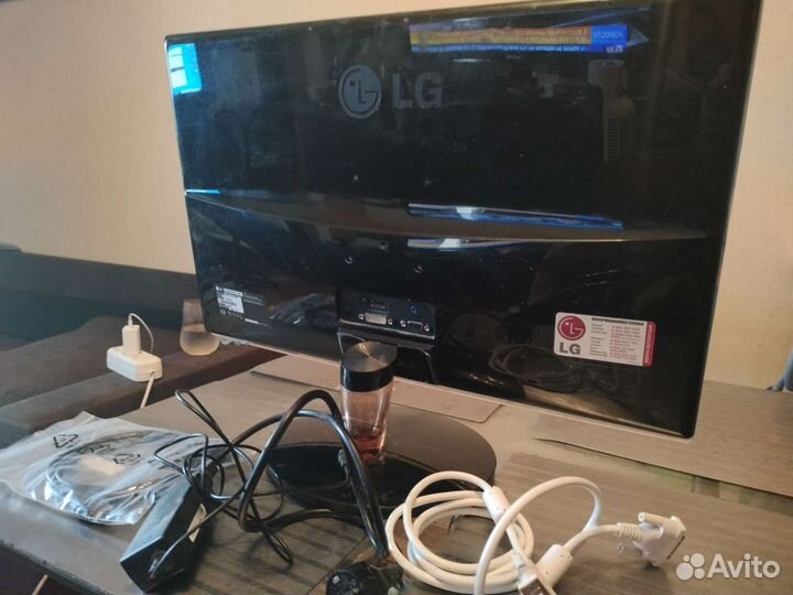 Монитор LG flatron IPS236V - PNX 23