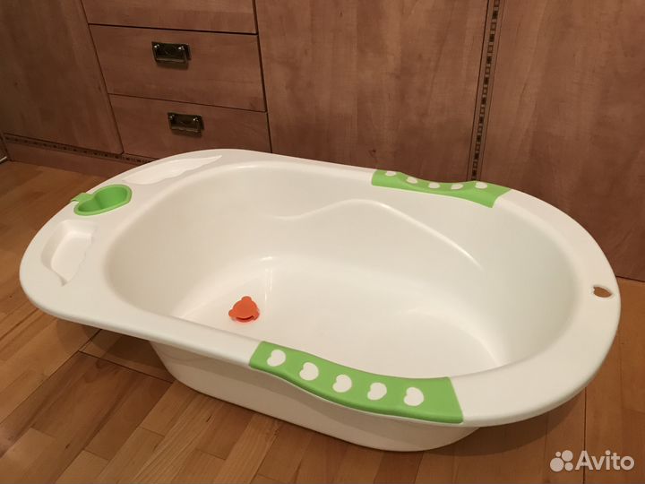 Ванночка детск с анатомической горкой bath comfort