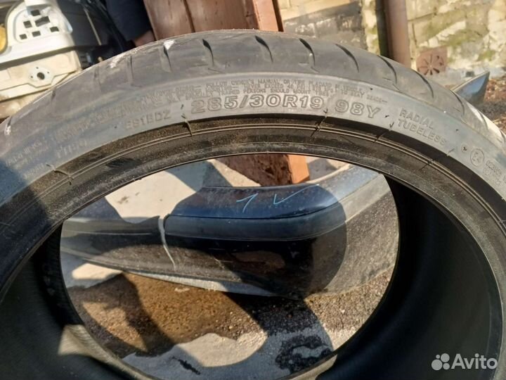 Bridgestone Alenza 001 285/30 R19