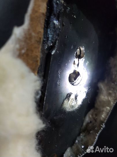 Вскрытие замков, дверей, сейфов. Замена замков