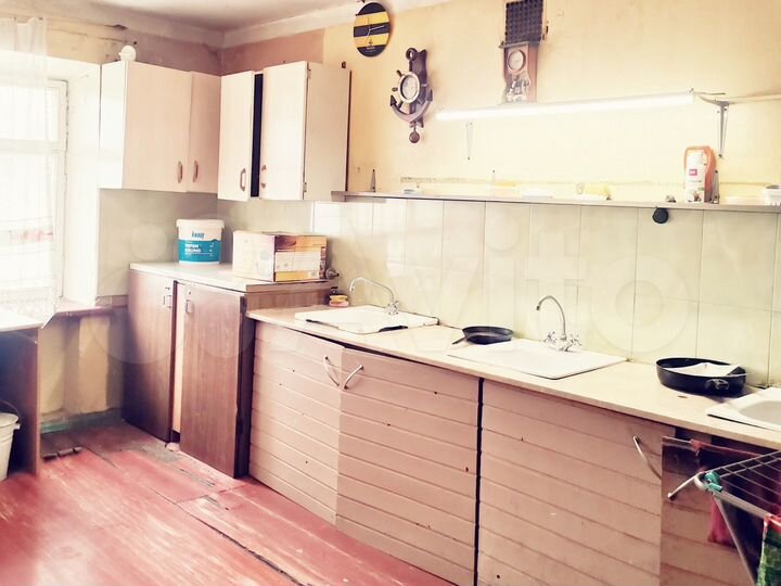 Комната 18 м² в 6-к., 4/5 эт.