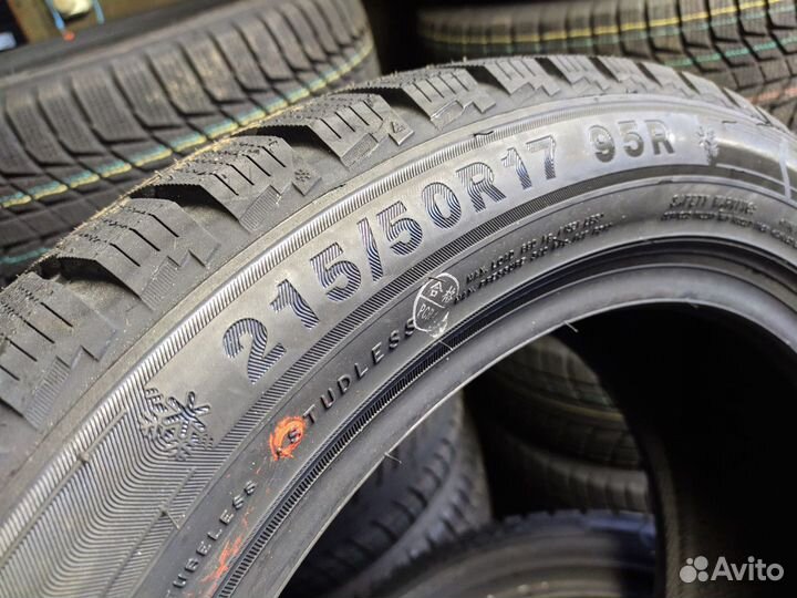 Triangle PL01 215/50 R17 95R