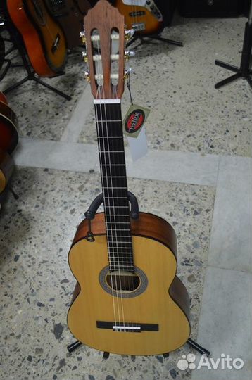 Новая классическая гитара cort ac100 op