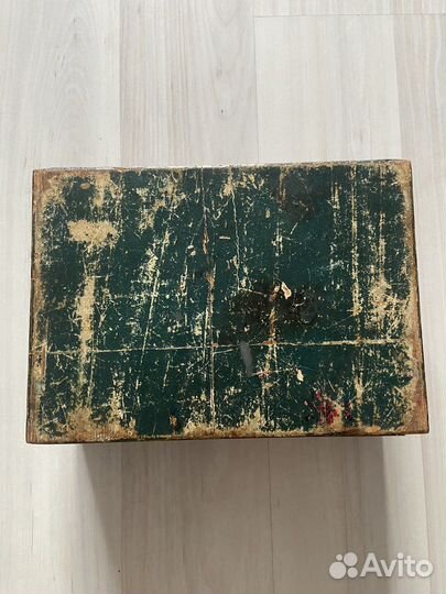 Деревянная шкатулка старая