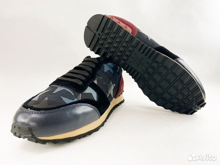 Кроссовки Valentino Rockrunner Star Studded