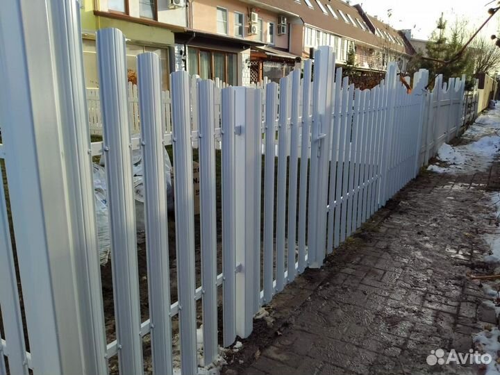 Полукруглый штакетник для забора