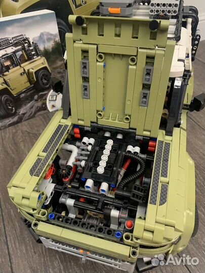 Lego technic 42110 land rover defender