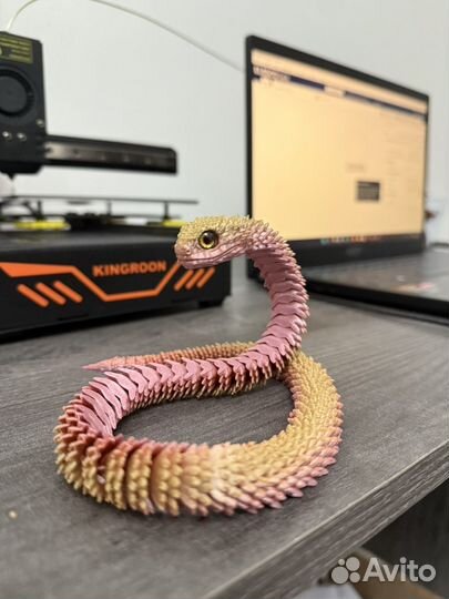 Змейка символ года 3Д