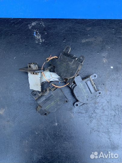 Моторчик заслонки отопителя kia cerato 2