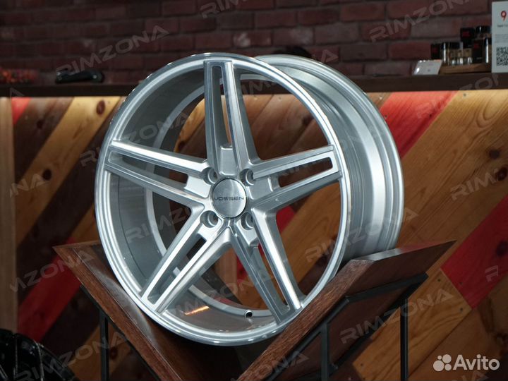 Литые диски Vossen R17 на Vesta. Арт755
