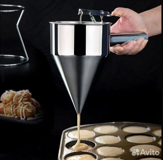 Диспенсер для теста, для воска. Дозатор-воронка