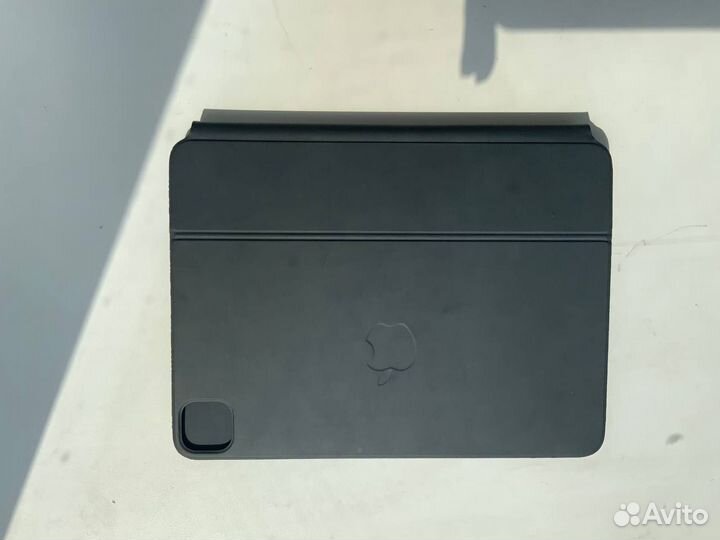 Чехол-клавиатура Apple Magic Keyboard