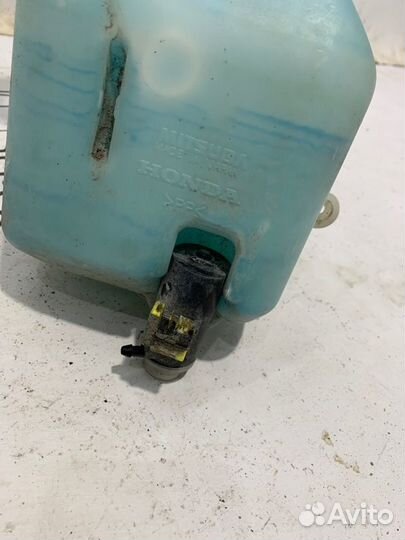 Бачок омывателя с моторчиком Honda Civic 4D R18A2