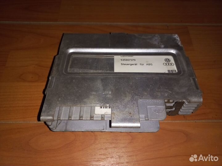 Блок управления ABS Пассат Б3