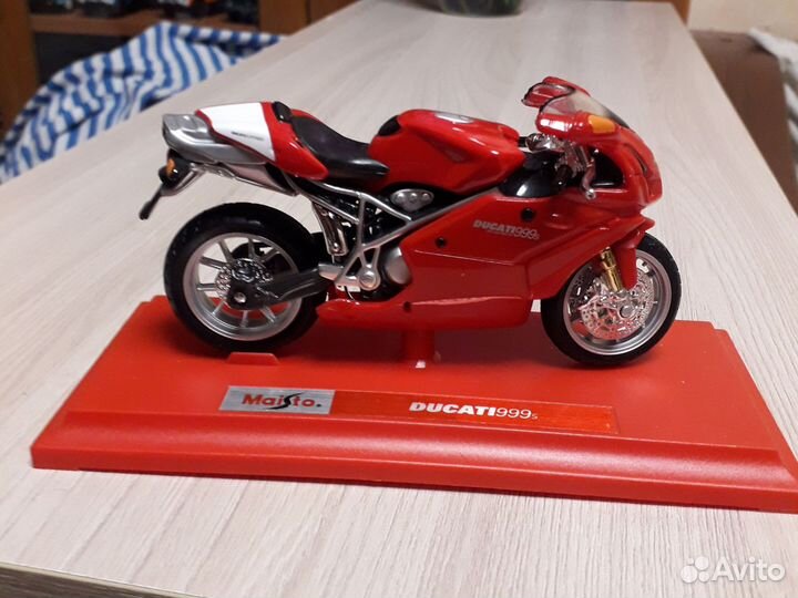 Модель мотоцикла 1 18