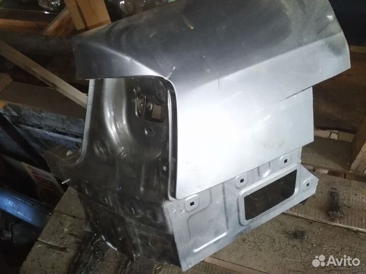 Volkswagen Passat B6 крыло заднее правое