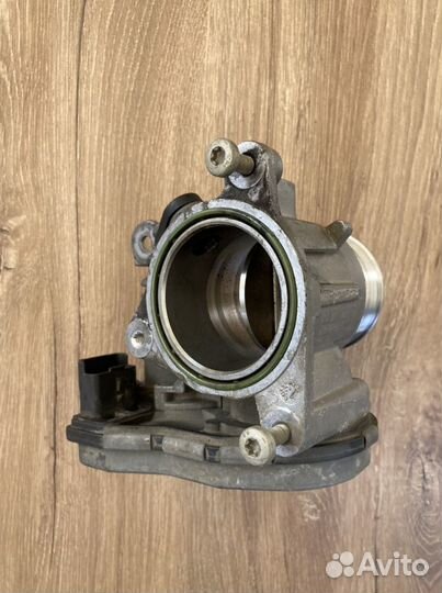 Заслонка дроссельная Land Rover Freelander 2