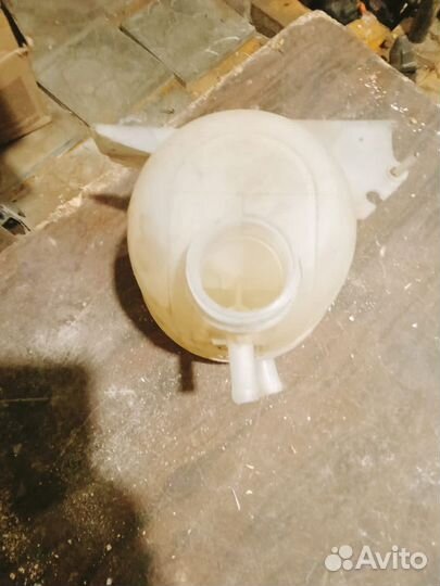 Расширительный бачок Renault Duster