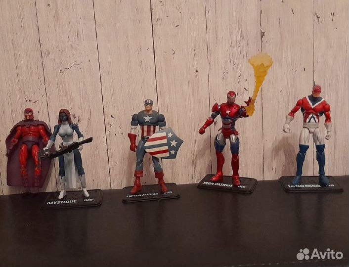 Продам фигурки героев Marvel