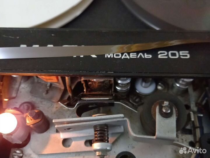 Катушечный магнитофон Маяк 205, 203