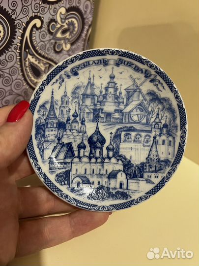 Настенная тарелка