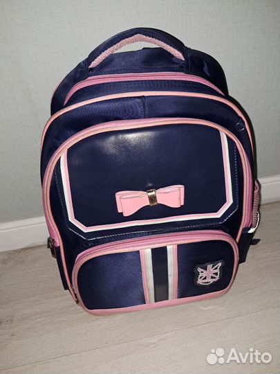 Портфель школьный для девочки