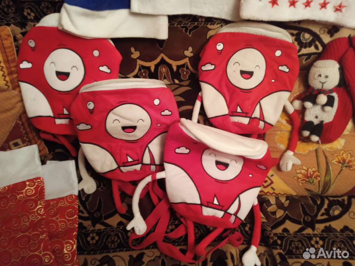 Новогодние рюкзачки, прочая праздничная атрибутика