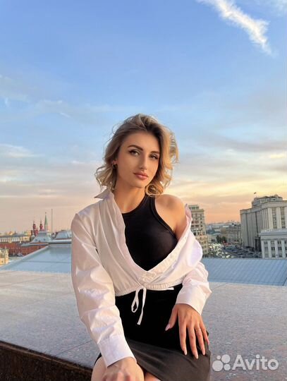 Вокалистка, певица на мероприятия