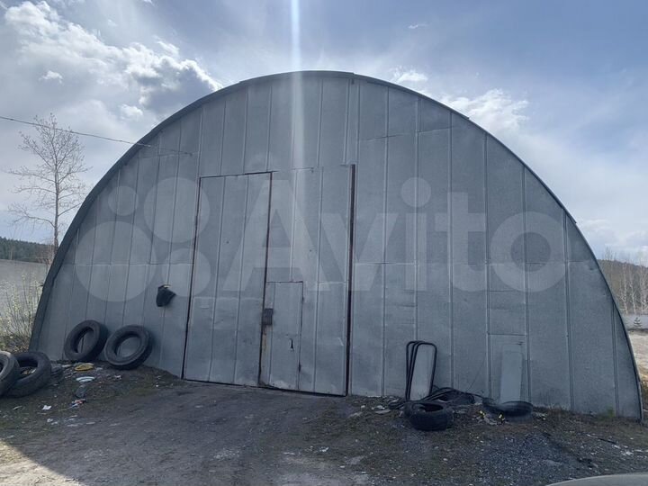 Гараж, > 30 м²