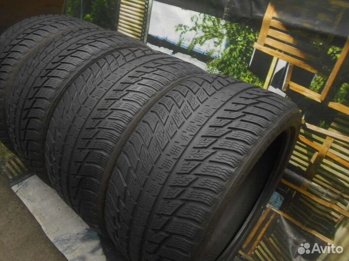 Nokian Tyres WR SUV 3 295/35 R21 и 265/40 R21