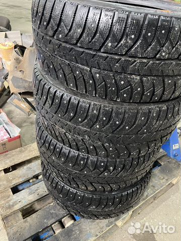 Bridgestone Ice Cruiser 7000 255/45 R18