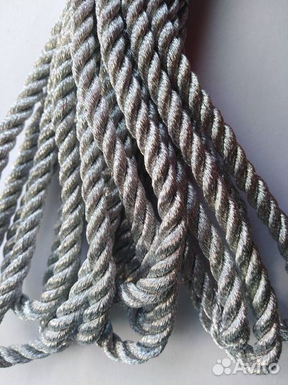 Шнур серебряный витой декоративный люрекс 5 метров