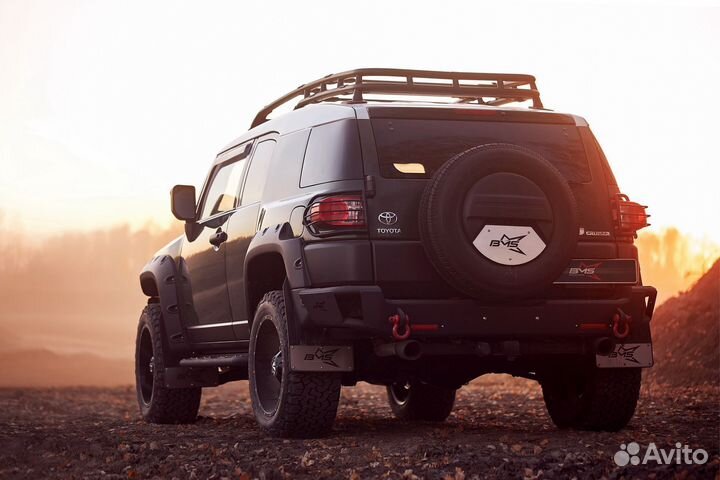 Фендера расширит колесных арок Toyota FJ Cruiser