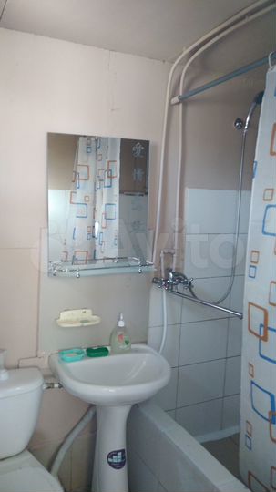 Комната 10 м² в 3-к., 2/2 эт.