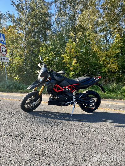 Aprilia Dorsoduro 900