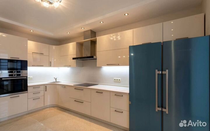 Кухня современная на заказ. Доставка и сборк