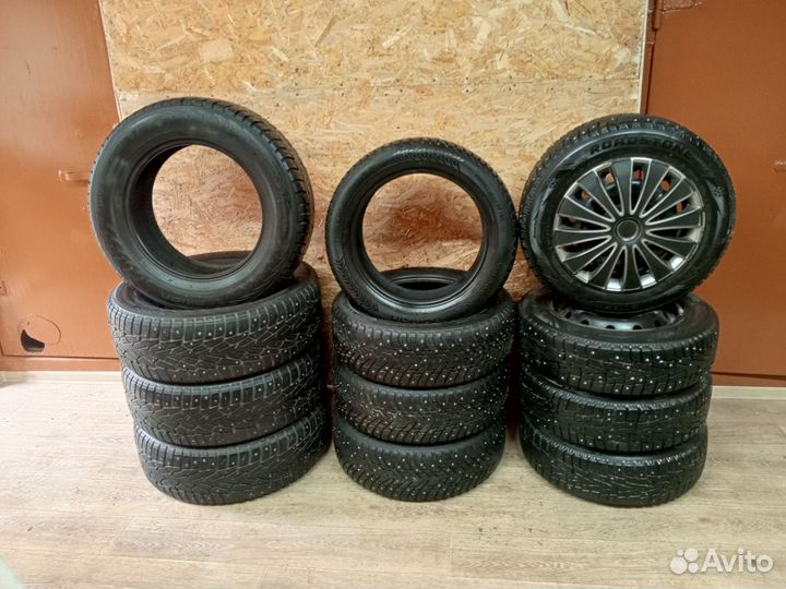 Nokian Tyres Hakkapeliitta 7 215/65 R16