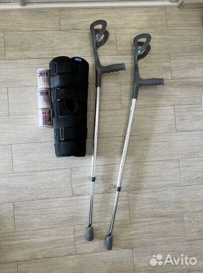 Ортез тутор коленный+костыли+бинты