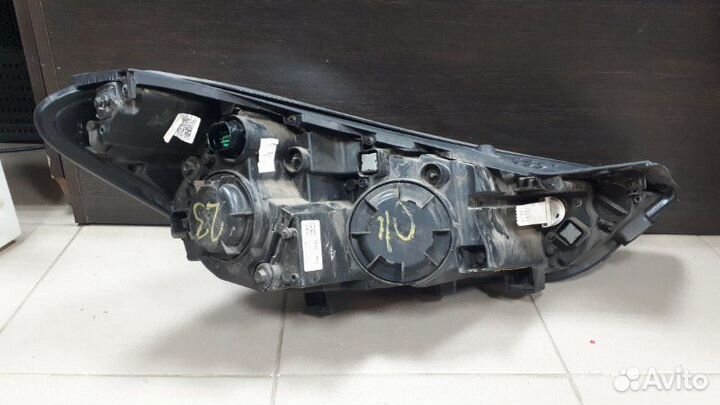 Фара передняя левая Hyundai Tucson TL