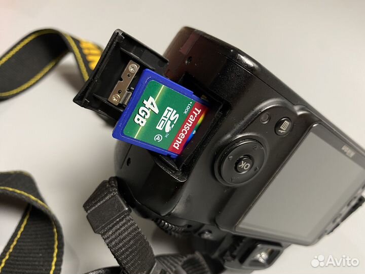 Зеркальный фотоаппарат nikon d3000