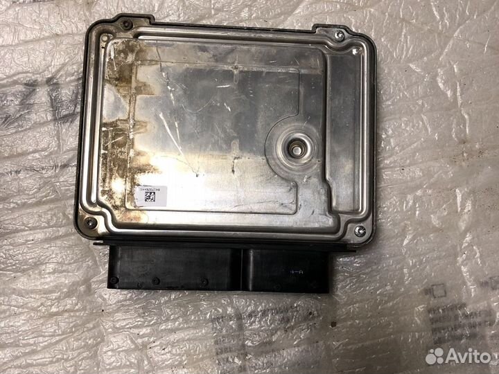 Электронный блок эбу VW Passat B7 2011-15 1.8 cdab