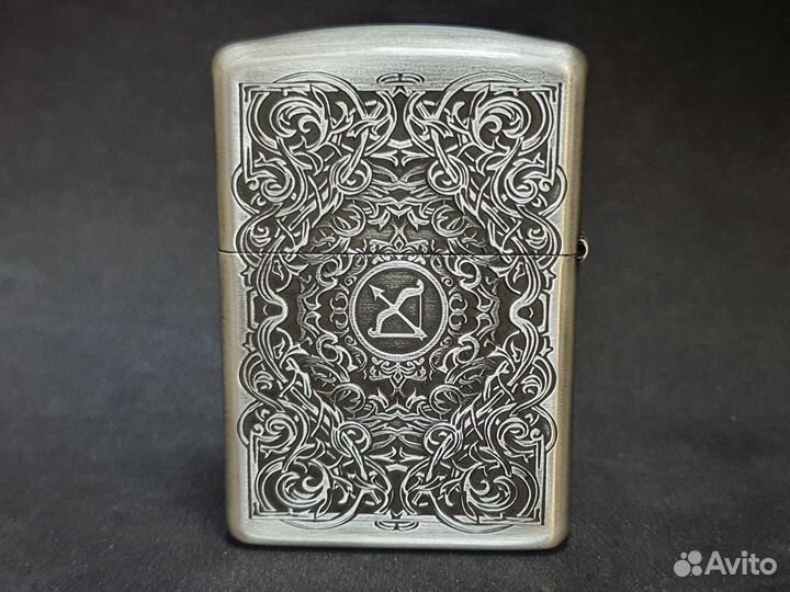 Зажигалка Zippo Armor - Chiron