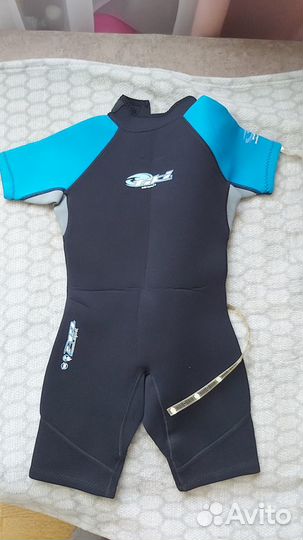 Гидрокостюм