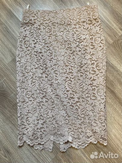 Кружевная юбка карандаш с баской mangano