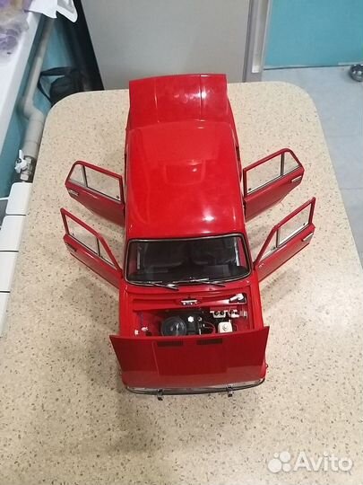 Модель автомобиля