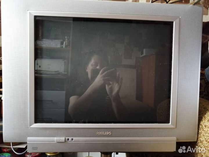 Цветной телевизор